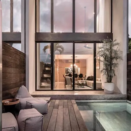 Oxo Townhouses Umalas
